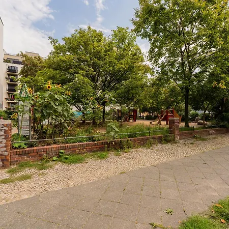 Central, Calm - High-speed Wifi - Close To Park Apartment Berlin