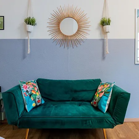 Central, Calm - High-speed Wifi - Close To Park *