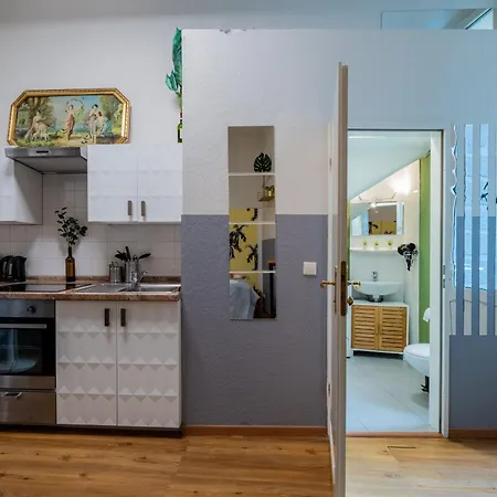 Central, Calm - High-speed Wifi - Close To Park