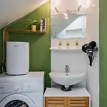 Central, Calm - High-speed Wifi - Close To Park