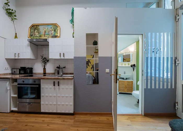 Central, Calm - High-speed Wifi - Close To Park